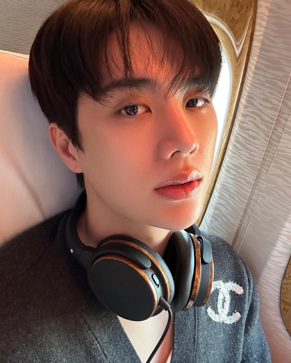 Inndmdhd's tweet photo. Inn IG update💙
Cold 🥶 holiday💙
#INNSARIN https://t.co/rlX6bfbFcs