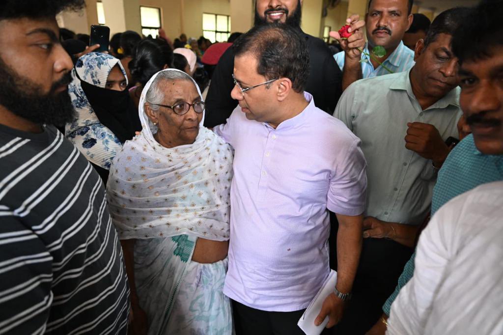 visrane's tweet photo. Interacted with the people today after the event, I assured them that their concerns will be promptly addressed. I am committed to fostering progress in Valpoi, working diligently to fulfill the people’s expectations and contribute towards their advancement. https://t.co/nZFRK7KWFc