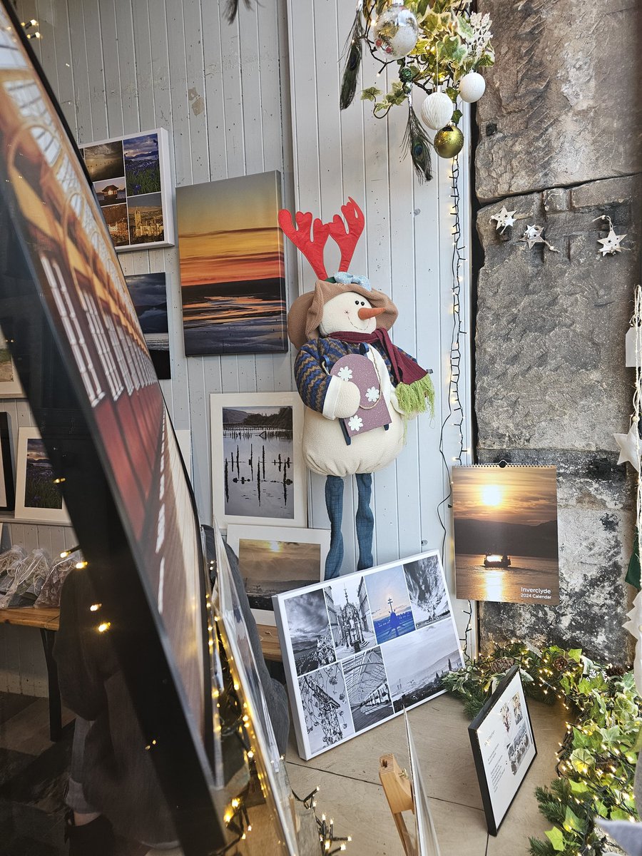 Appreciate a re post

McGilps pop up shop, Kempock St, Gourock now open for business

Pop in for a free hug 

#BuyLocal #SupportSmallBusiness