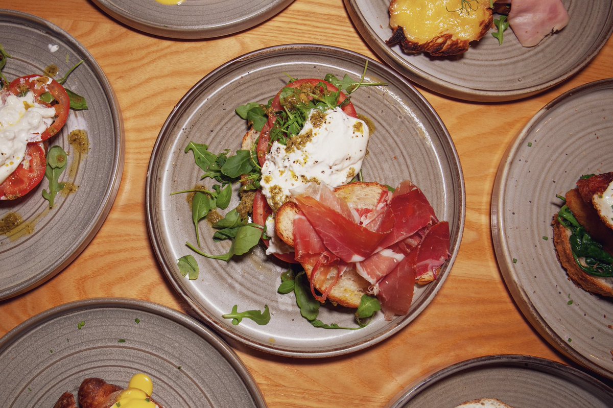 EatLpl's tweet image. FREE ITALIAN COFFEE &amp;amp; STUFFED CROISSANTS AT GRAN CAFFE DUKE STREET // 🥐

The popular Italian coffee shop, pasticceria and gelateria, opens on Duke Street on Wednesday 20th December and is giving away hundreds of FREE Italian coffees and stuffed brunch croissants from 3-8pm.