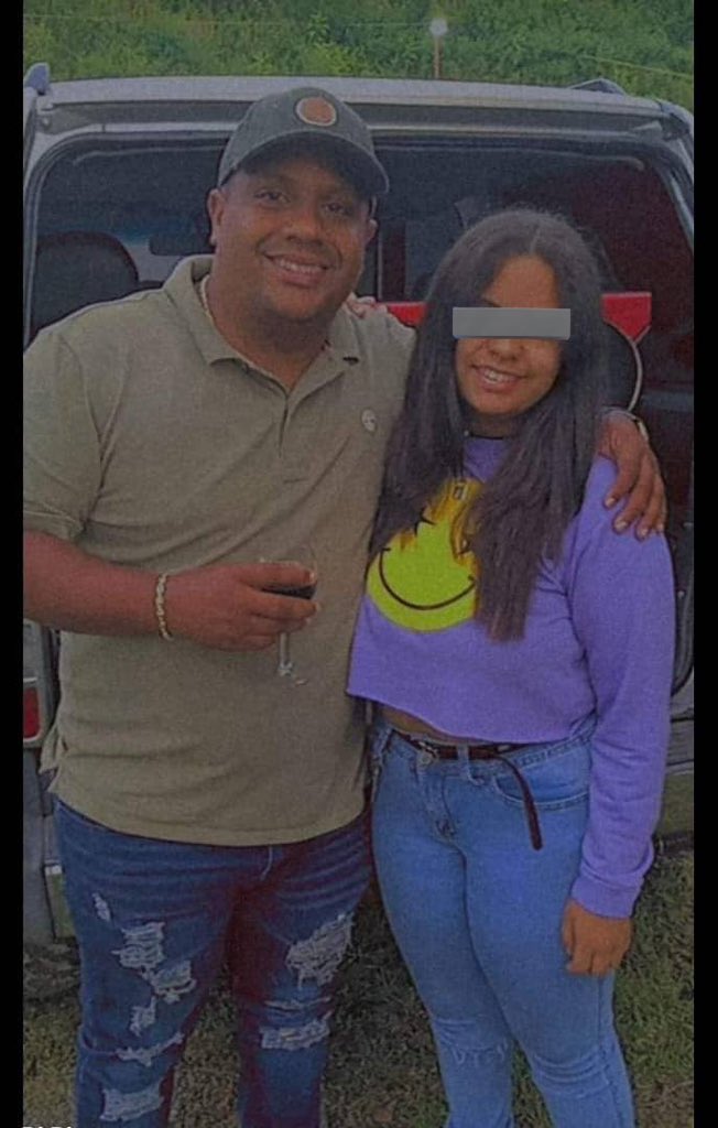 #Caracas la noche del domingo #17dic una adolescente, de 14 años de edad, identificada como Sofía Rodríguez resultó herida de bala en la cabeza mientras celebraba el cumpleaños de su papá en el piso 6 del edf Briceño, en Delicia a San Fancisquito en el centro de Caracas. 
Según