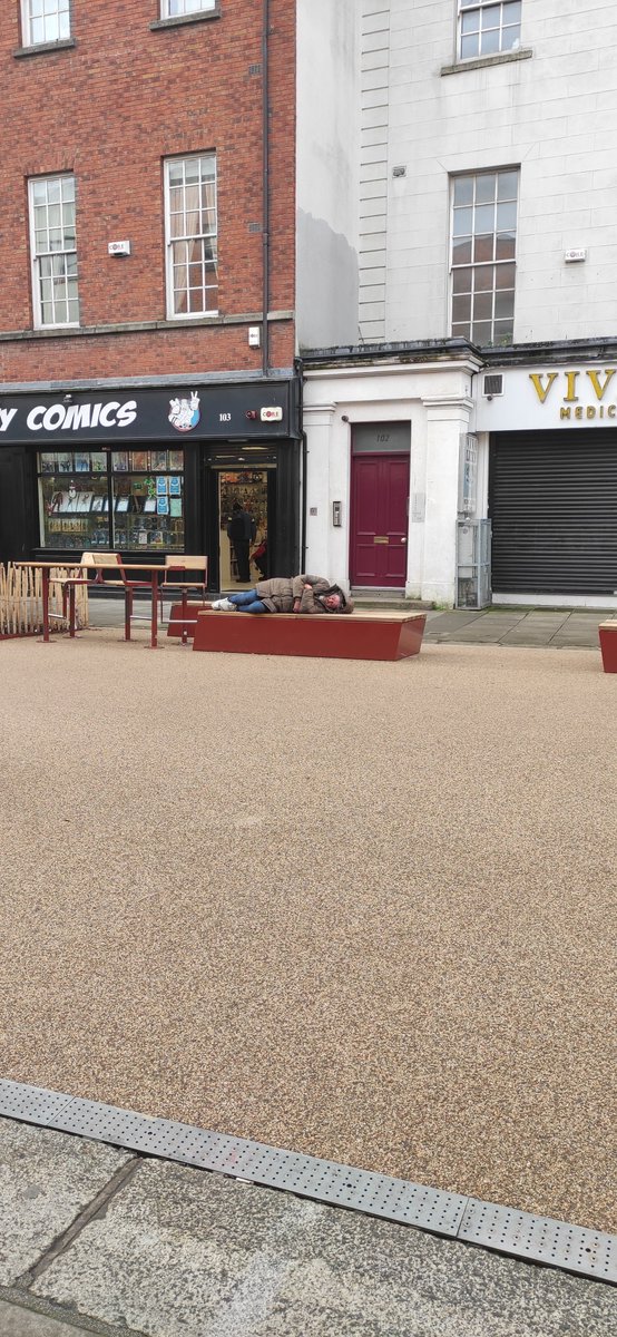 MishMashDublin's tweet photo. Capel Street, 1 pm :( https://t.co/lkVYRsfRCm