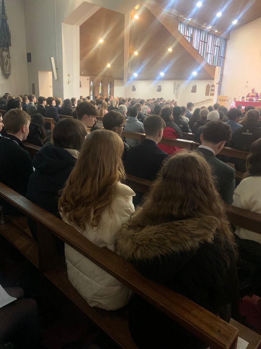 The Sixth Form celebrated Christmas Mass this morning with Father Dominic at St Augustine’s Church. A lovely way to start the final week of term.