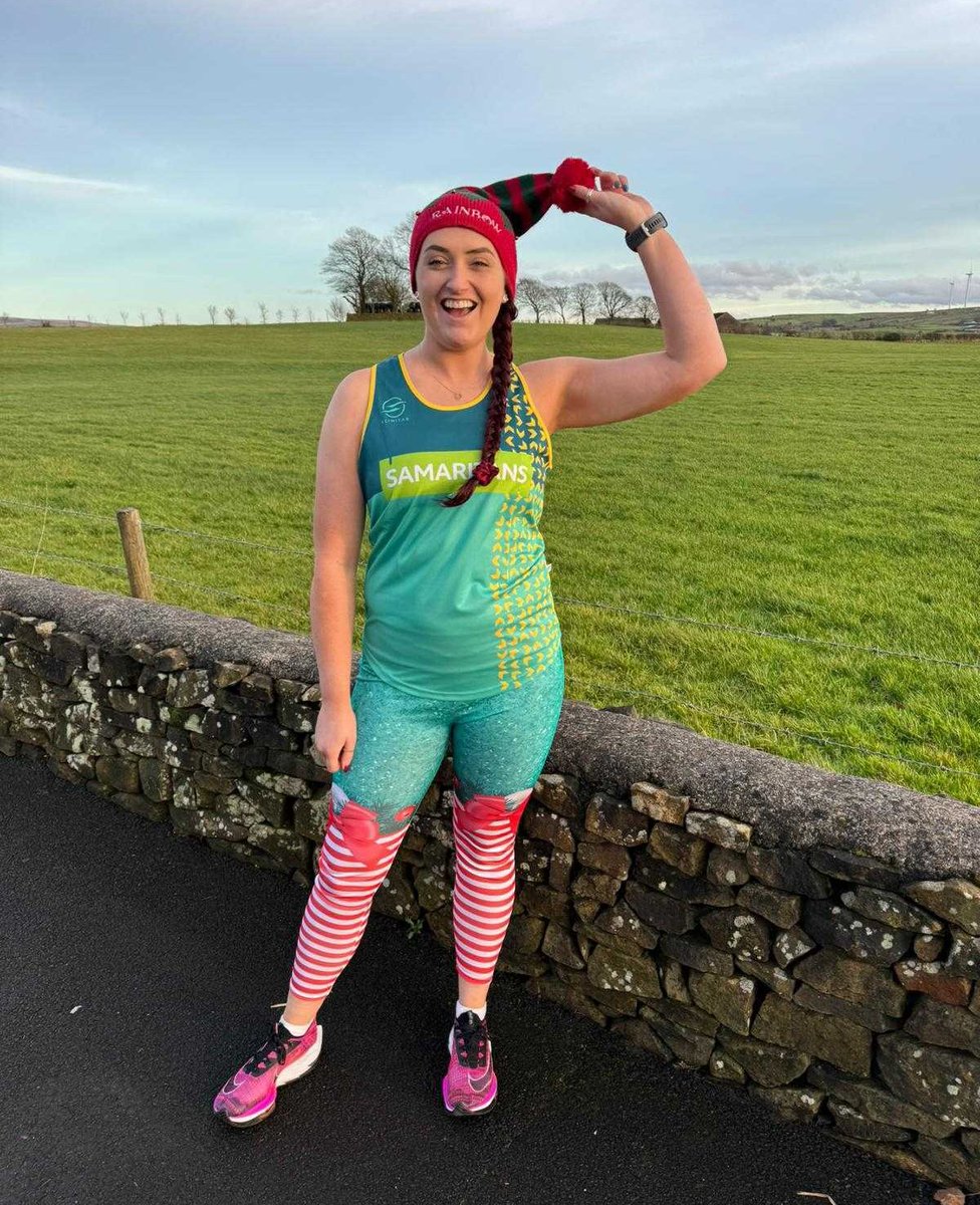 Introducing our listening volunteer Roxy who has been dressing as ‘Mental-elf’! She’s been wearing the mental elf costume in her day to day life to encourage people to talk about their mental health💚Here’s more 👇 1/4