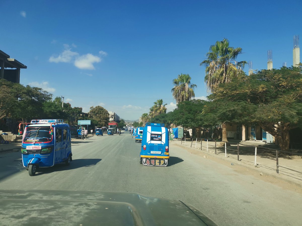 Goyteom37's tweet photo. ከተማ ውቕሮ -፪ ኣውላዕሎ ካብተን ኣብ ቑልጡፍ ዕብየት እናመዝገባ ዝነበራ ከተማታት፣ ሓምለወይቲ፣ በሪ ማእኸል ቱሪዙም፣ ብዙሓት ውሩያት ከየንቲ ዝፈሩዩላን ቆሎን ጥሕሎን ዝረከበሉ፣ ብፀላእቲ ኣዝየን ካብ ዝተሃሰያን ዝዓነዋን ከተማታት እያ። https://t.co/LpzCH5KiS0