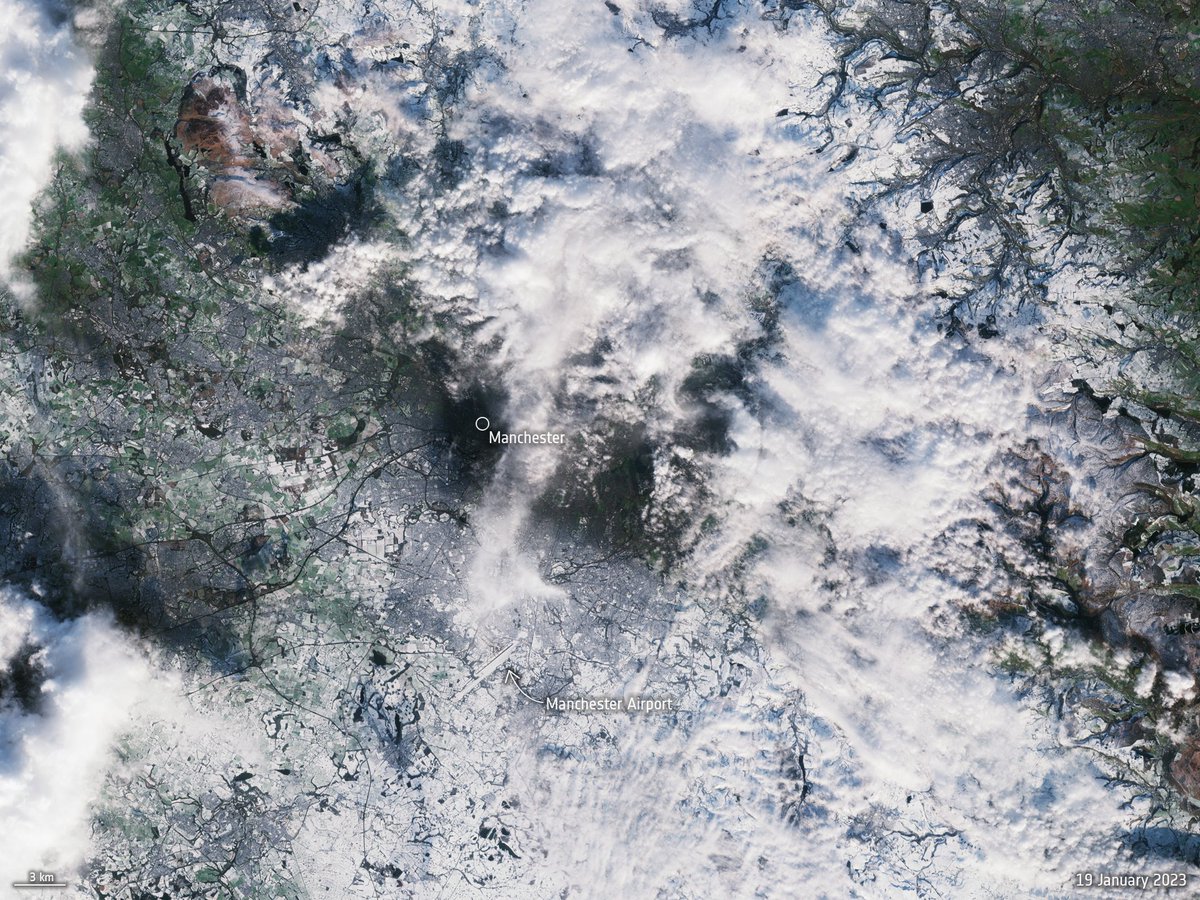 ❄☃ 'We're dreaming of a white #Christmas...'
 
Today we take a look at some snow covered regions as seen from space, we start off with this @CopernicusEU #Sentinel2 image of Manchester under snow from the beginning of the year.
 
👉 esa.int/ESA_Multimedia…