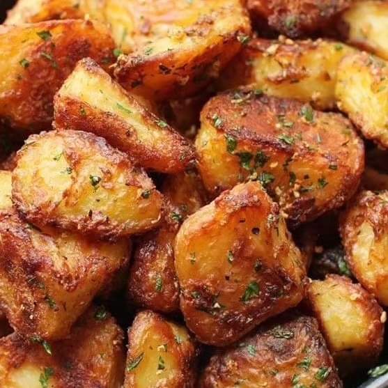 Pommes de terre rôties🥔🥔🥔 #laviedunchef #chefsginnachef #petitdejeuner #lundi #bonmatin #bondebutdesemaine