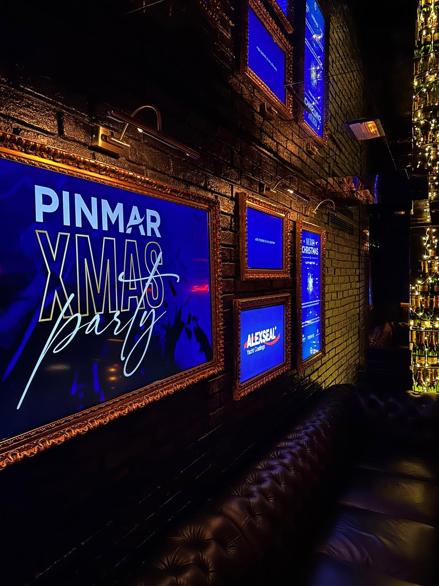 Thanks to our sponsors Alexseal YachtCoatings, our hosts <a href="/socialclubmall1/">@socialclubmallorca.rr.pp</a>  and all of our guests for creating another memorable Pinmar Christmas Party!
We would like to wish all of our customers, suppliers, staff and friends a very Merry Christmas and a Happy New Year!