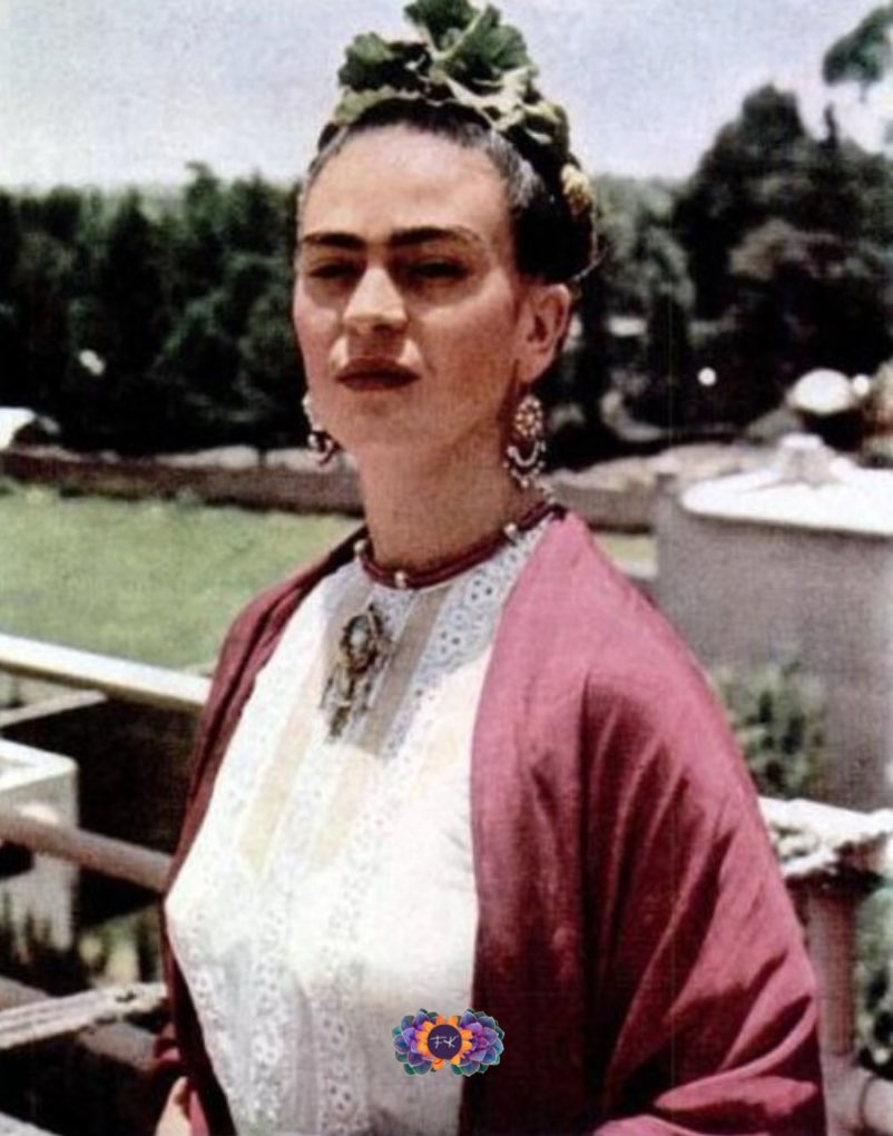 “Palabras encadenadas que no pudimos decir sino en los labios del sueño.” #DiarioDeFrida #FridaKahlo #Monday (Archivo Isolda P. Kahlo, México)
