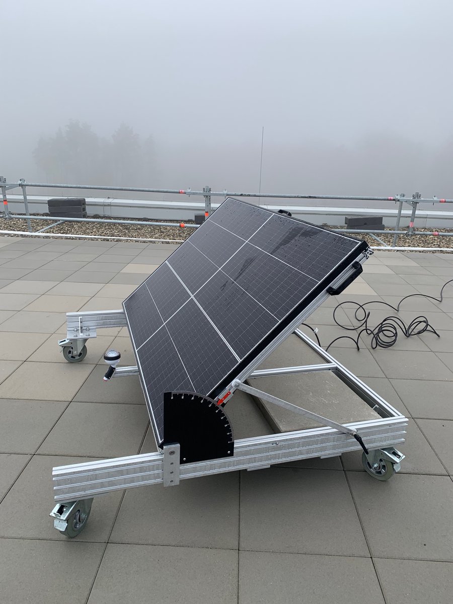There might be better weather conditions, but today we proudly finished our plug-in PV system for students!  They can experience the technology and learn about the effects of tilt, orientation and albedo on PV production, and analyse long-term yield data.