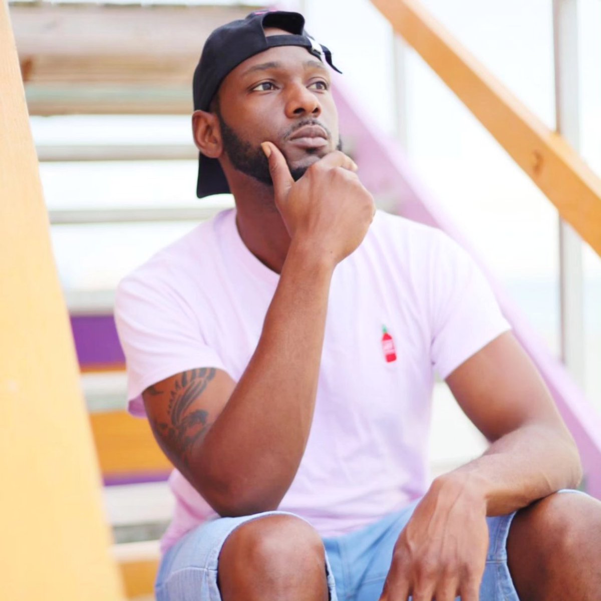 Renzomaticmusic's tweet photo. Life's good as can be. Everyday isn't promised. Just thankful at another chance of making improvements.  What about you 🙏🏿💯

#fyp #photography #photooftheday #model https://t.co/76wg5AQKlT