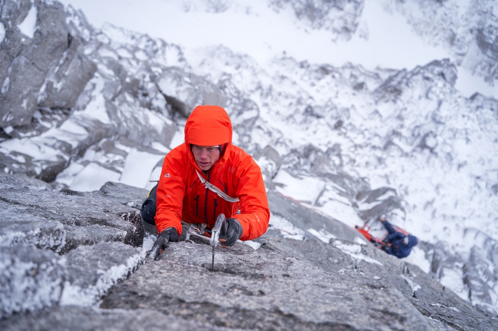 ‘The job of a shell layer is to keep the weather out while letting you move freely, and it must also survive the rough treatment of winter climbing.’

Read more in our winter climbing layering guide: bit.ly/WinterClimbing…