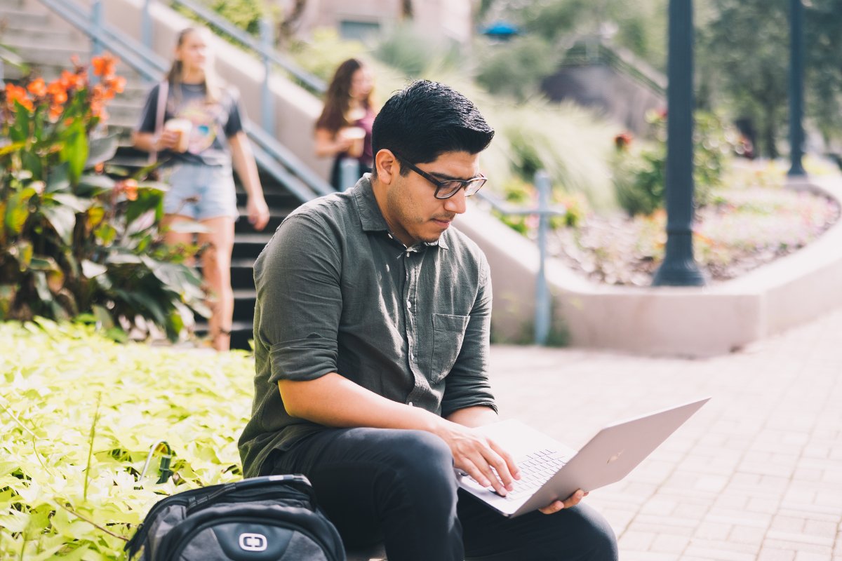 While research on #culturallyresponsive #teachingandlearning, #socialjusticeeducation, #professionallearning &amp; #openpedagogy has been extended, #faculty are eager to learn practical ways to implement #equityminded #digitallearning strategies. Learn more: ow.ly/2Hc950QjJGh