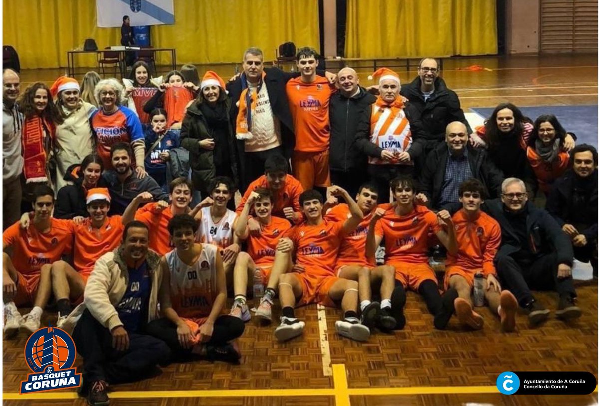 Fin de semana con doble alegría para as nosas categorías base!! O noso junior masculino “Básquet Coruña U18” acadou o ascenso a primeira división logo de impoñerse o conxunto de Muebles victoria O Barco no dobre enfrontamento deste fin de semana! Noraboa rapaces!!! 🧡🏀