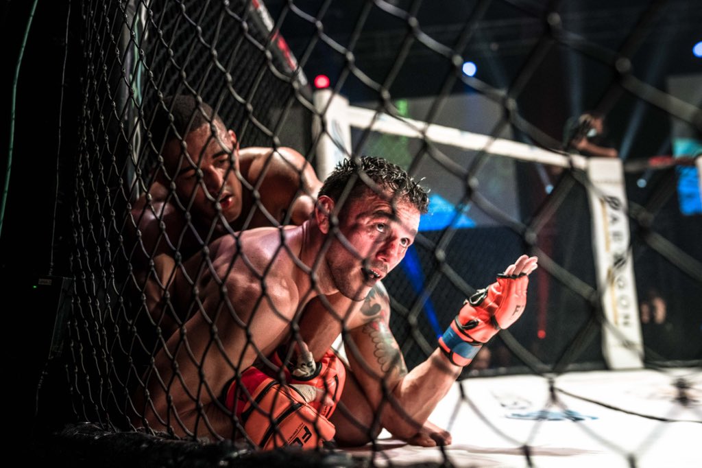 Enjoyed photographing a few fights on the superb @FCCMMA show at @LpoolOlympia show on Saturday night, shown on @UFCFightPass View extended gallery here…. 📸 m.facebook.com/story.php?stor…