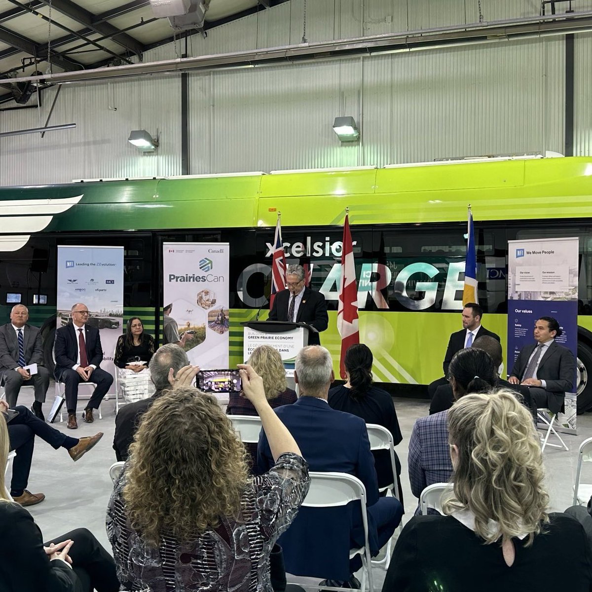 Today was the launch of our Green Prairie Economy framework, revitalizing the partnership between the federal government and our Prairie partners. This is about continuing our collective work towards a net-zero future, all while ensuring workers and businesses benefit.