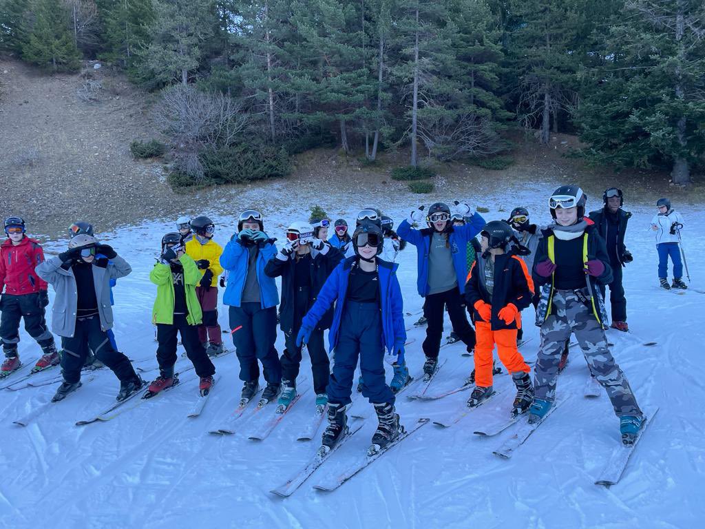 Good evening! Another sunny and successful day, trying to capture everyone but some are super speedy! #ski23