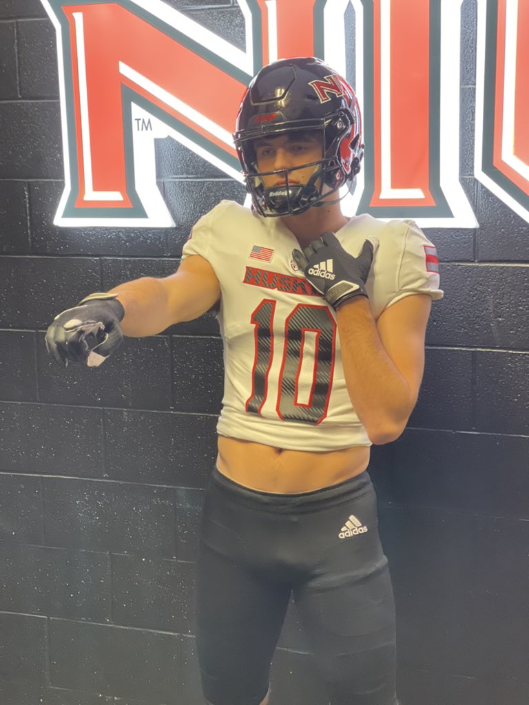 Thankful for the opportunity given by the staff at NIU and with that said I’d like to announce my commitment to NIU!!!🔴⚫️ @Coach_CoryWhite @NIUCoachHammock @CoachEidsness