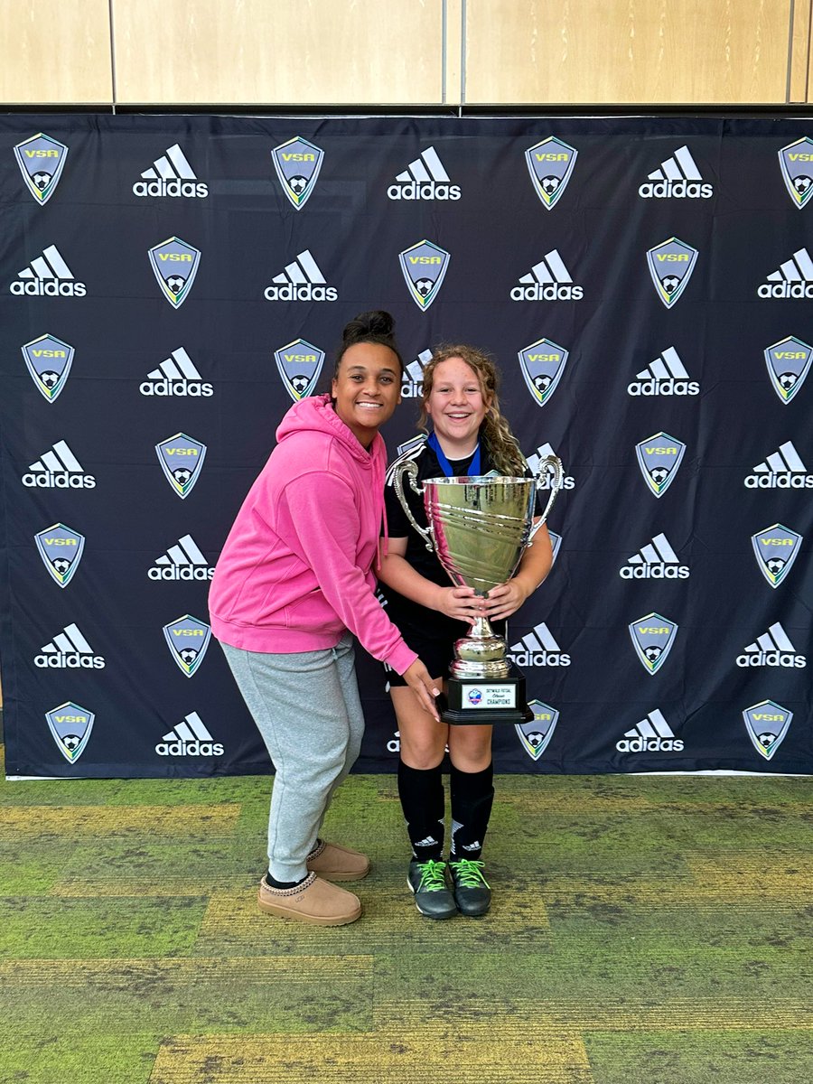 Rosemary Elliott tweet media