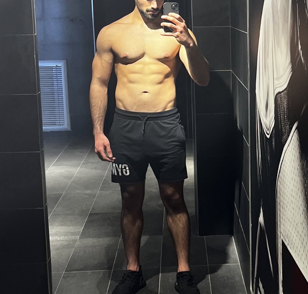 ali_soufane_'s tweet photo. THREAD - 7 alternatives d’aliments pour la sèche et la prise de muscle

(Lisez, ça vous sera utile) https://t.co/eGHMWc2VAC