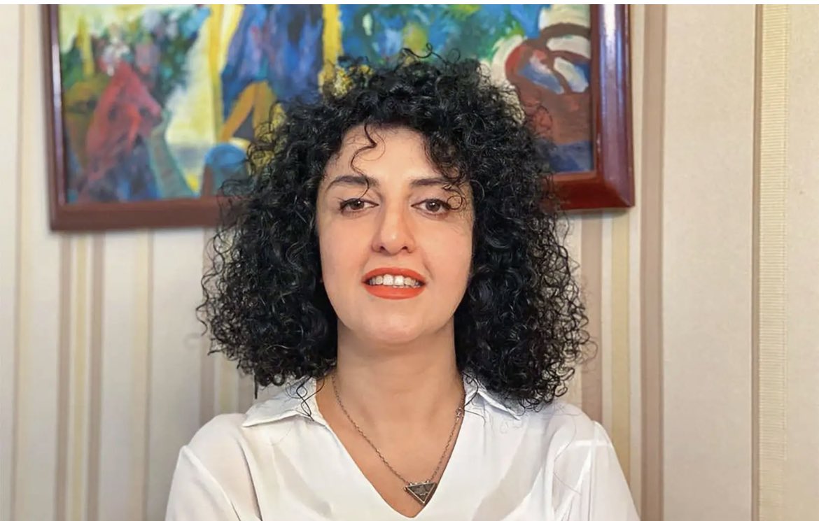 Pas de hasard du calendrier en #Iran :demain, #Narges_Mohammadi sera jugée pour « propagande contre l’Etat »:au même moment, en Suède sera rejugé #Hamid_Nouri dignitaire iranien condamné pour crime de masse.Jeudi, elle priait le premier ministre suédois de ne pas l’extrader.