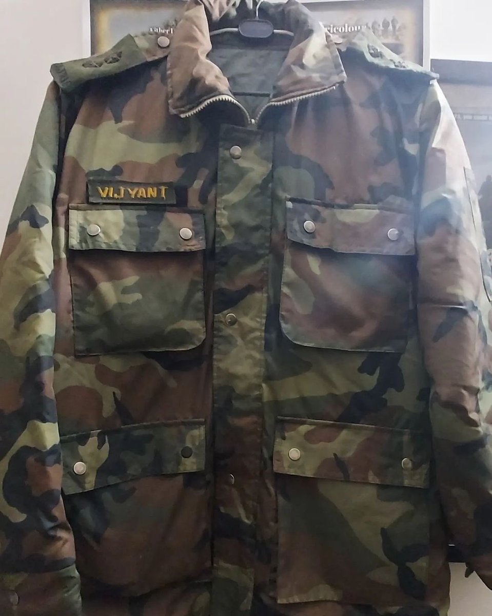 Colonel @thapar77 has preserved all the belongings of his 22 year old son

CAPTAIN VIJAYANT THAPAR
Vir Chakra 
2 RAJRIF #IndianArmy

who was immortalized #OnThisDay fighting pakis at #Tololing in #KargilWar in 1999.

वीर भोग्या वसुंधरा
#FreedomisnotFree few pay #CostofWar.
