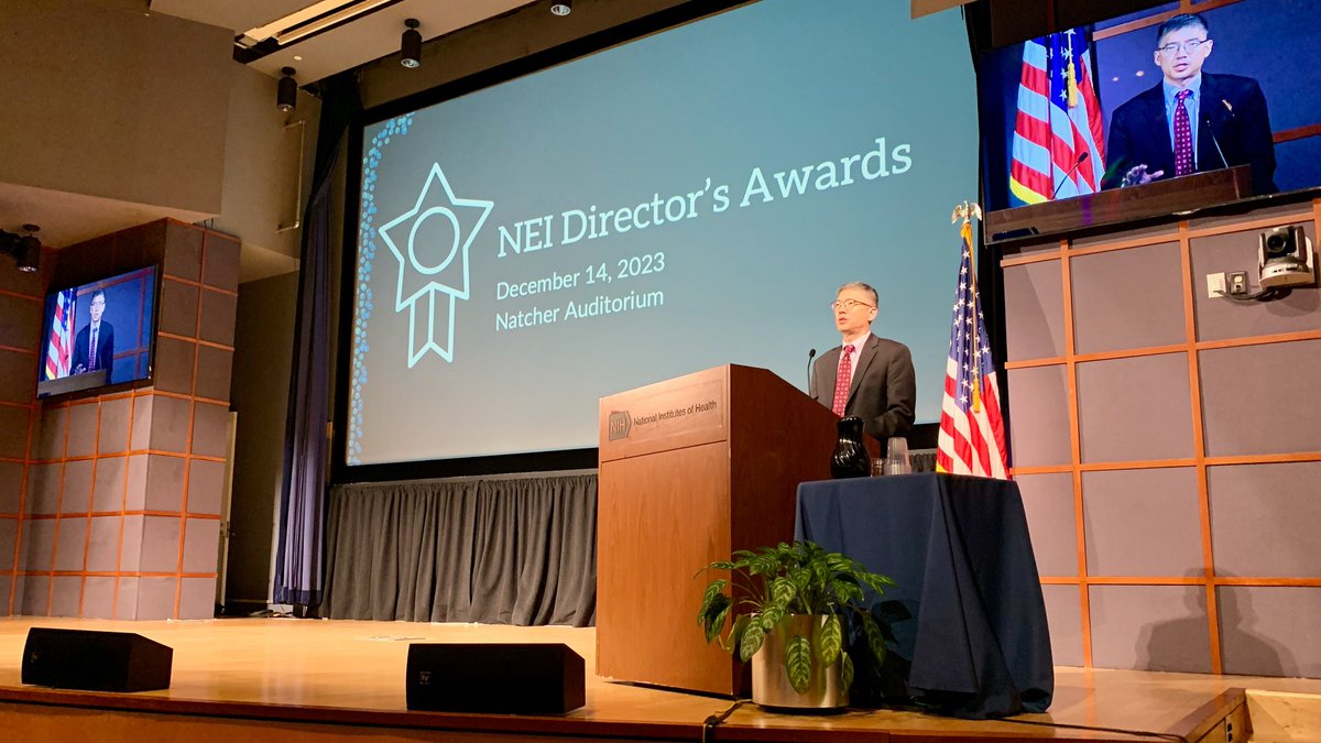 Each year, I love that the @NatEyeInstitute Director's Awards Ceremony lets us celebrate some amazing things our intramural & extramural staff do to advance vision science nationally and globally. Here are some pictures from this year's ceremony.