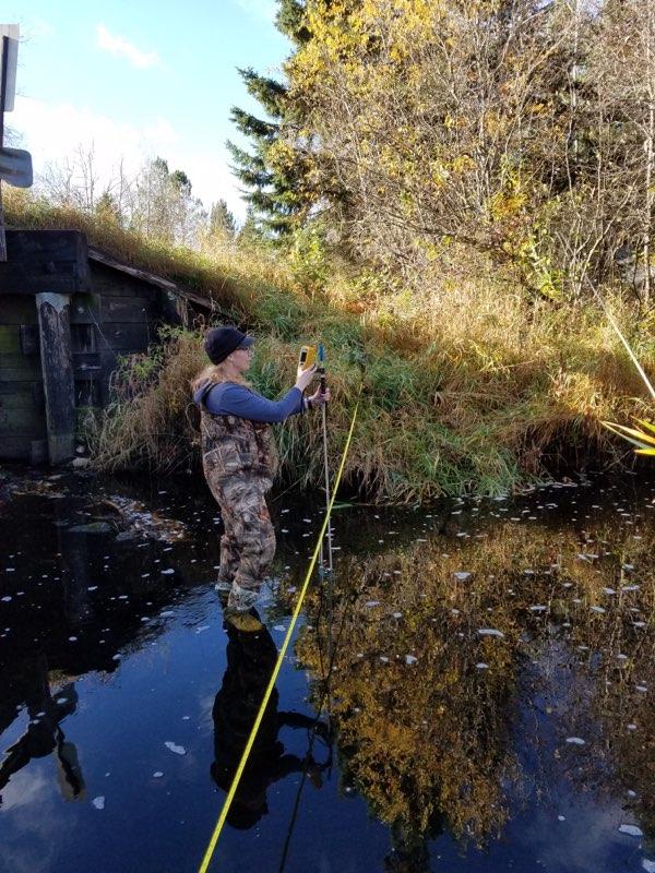 Behind the scenes at Tamarack 👀

Joni performing stream water sampling! Water studies are an important part of Talon's #ResponsibleMining efforts, and baseline water studies have been ongoing since 2006! 

Be sure to follow us for more!
#WeCanDoThis
