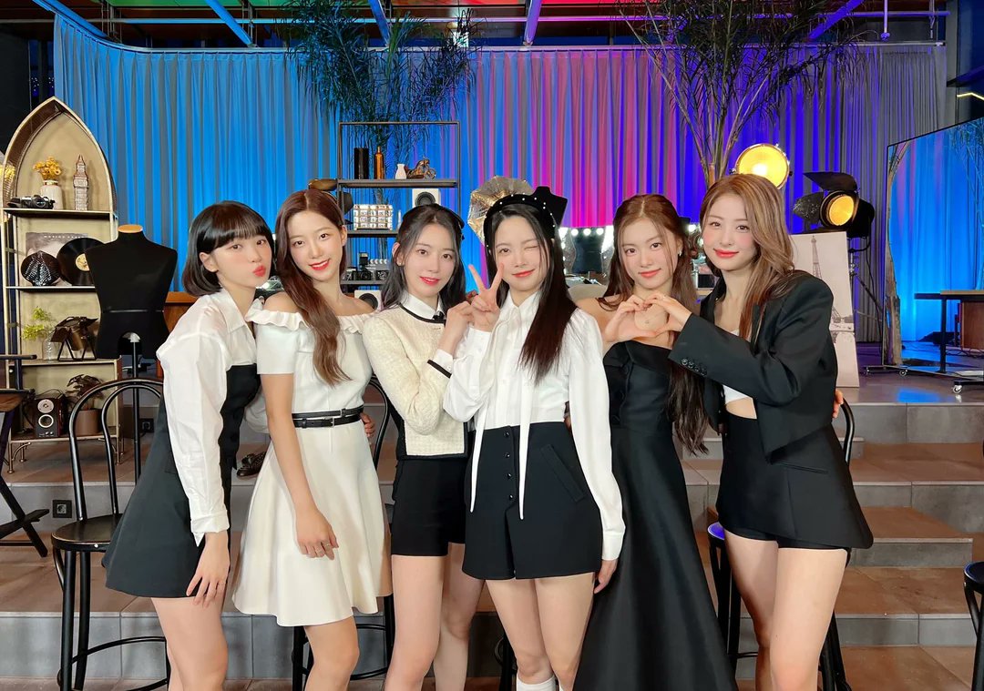 𝙳ebemos admitir que estas #𝙰xé𝑙𝑙e𓊆𔘓𓊇𝟐𝟜𝚑𝕠ur𝐬 no son suficientes para admirar a la maravillosa @axellehour quien hoy nos ofrece un dulce #𝚙𝐢n𝚔梦c𝕠𝕣e 🩰✮🍨del cual adoramos formar parte y hasta nos pusimos elegantes. ໒꒰ྀི´ ˘ ` ꒱ྀིა