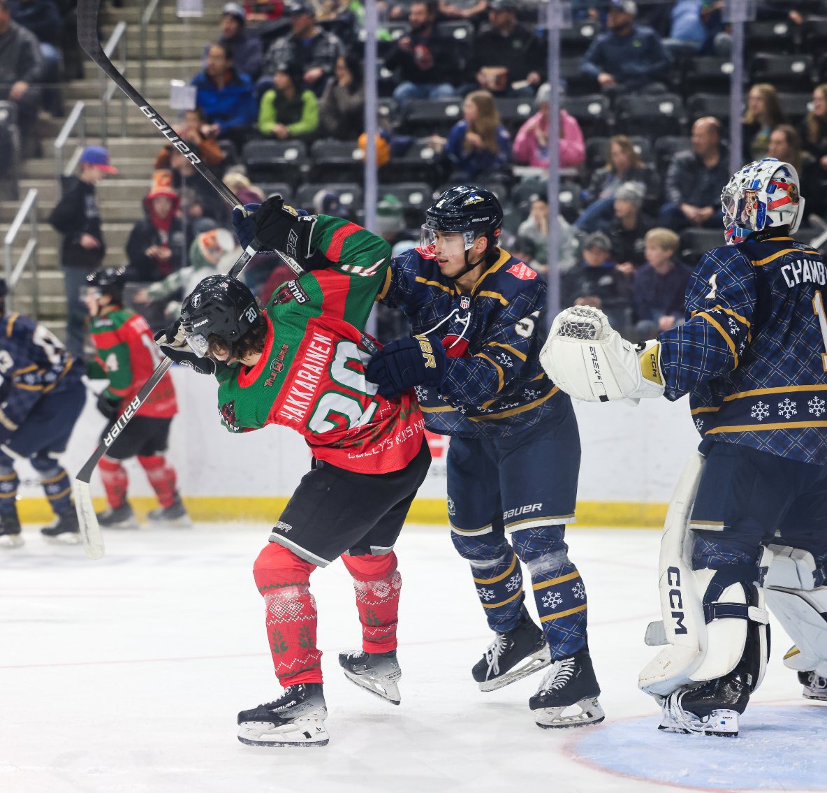 Ugly sweater vs ugly sweater, colour vs colour in the Fargo vs Sioux Falls USHL game last night! (pics via Fargo Force)