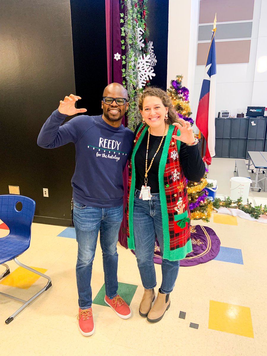 Thank you to our friends from the  <a href="/reedyorch/">Reedy Orchestra</a> for playing some jolly jolly tunes for us today!! Our Sparks students loved it! <a href="/friscofinearts/">FISD Fine Arts</a> <a href="/SparksElemFISD/">Sparks Elementary</a> #reedyorchestra #fisdfineartsleads #sicembears