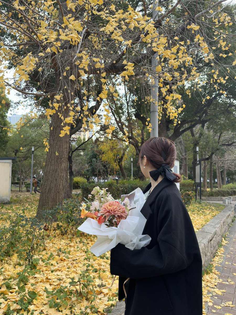 めっっっっちゃくちゃかわいいお花のワークショップ行ってきた…！💐🤍
癒し空間で最高だった〜〜🥺🩷