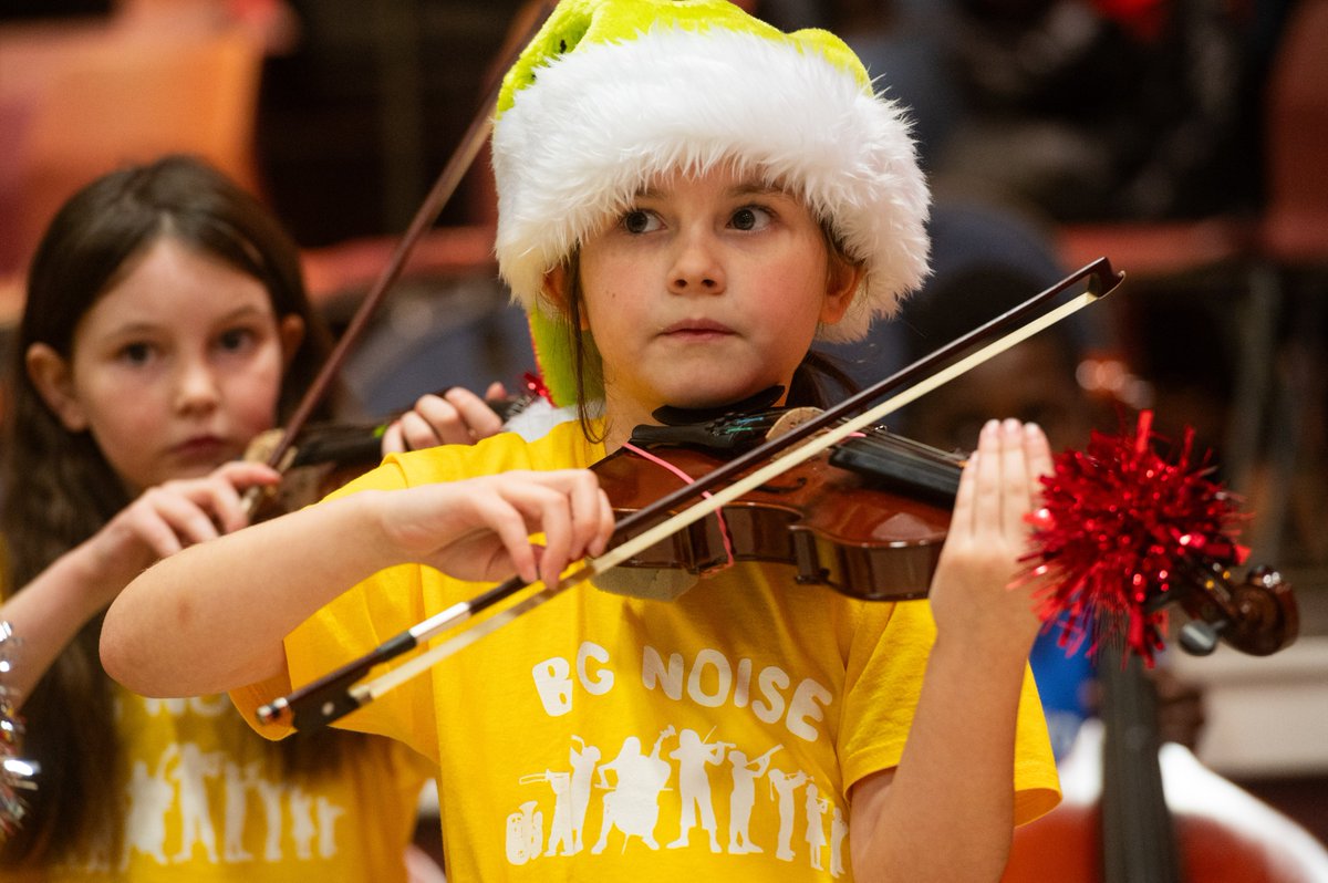 What a magical couple of weeks it's been as our #BigNoise programmes wrapped up their year with winter concert festivities across Scotland ✨🎅🎶 Read all about our #BigNoise winter concert season on our website 👇 🔗 makeabignoise.org.uk/news-events/fe…