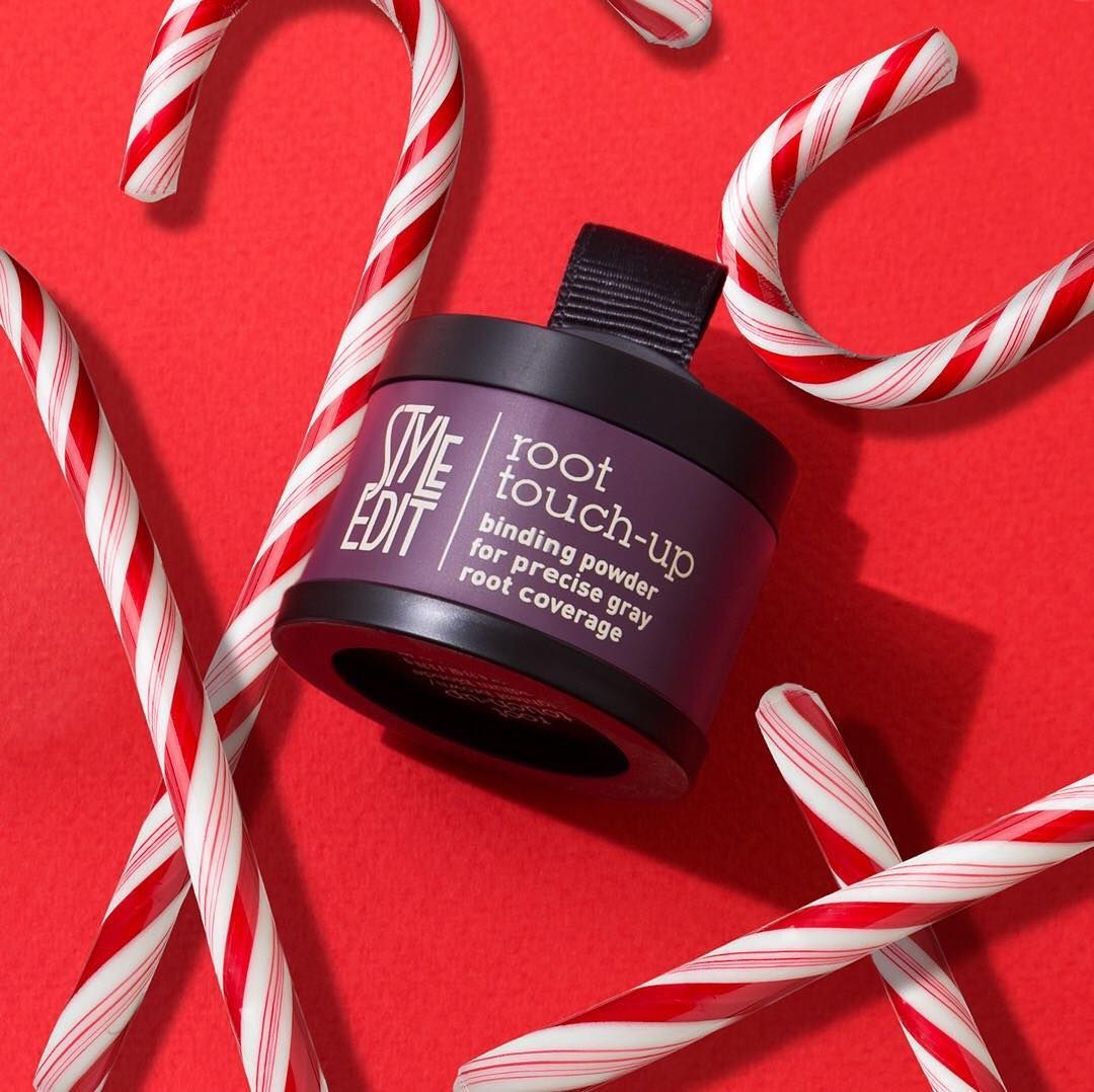 🎁🌟 Level up your gifting skills this season with our Root Touch-Up Powders! 🎄✨ These little stocking stuffers are the perfect way to go this holiday season!💇‍♀️💖

l8r.it/O1F6
⁠
#styleedithair #stockingstuffers #holidaydeals #holidayseason #giftingseason