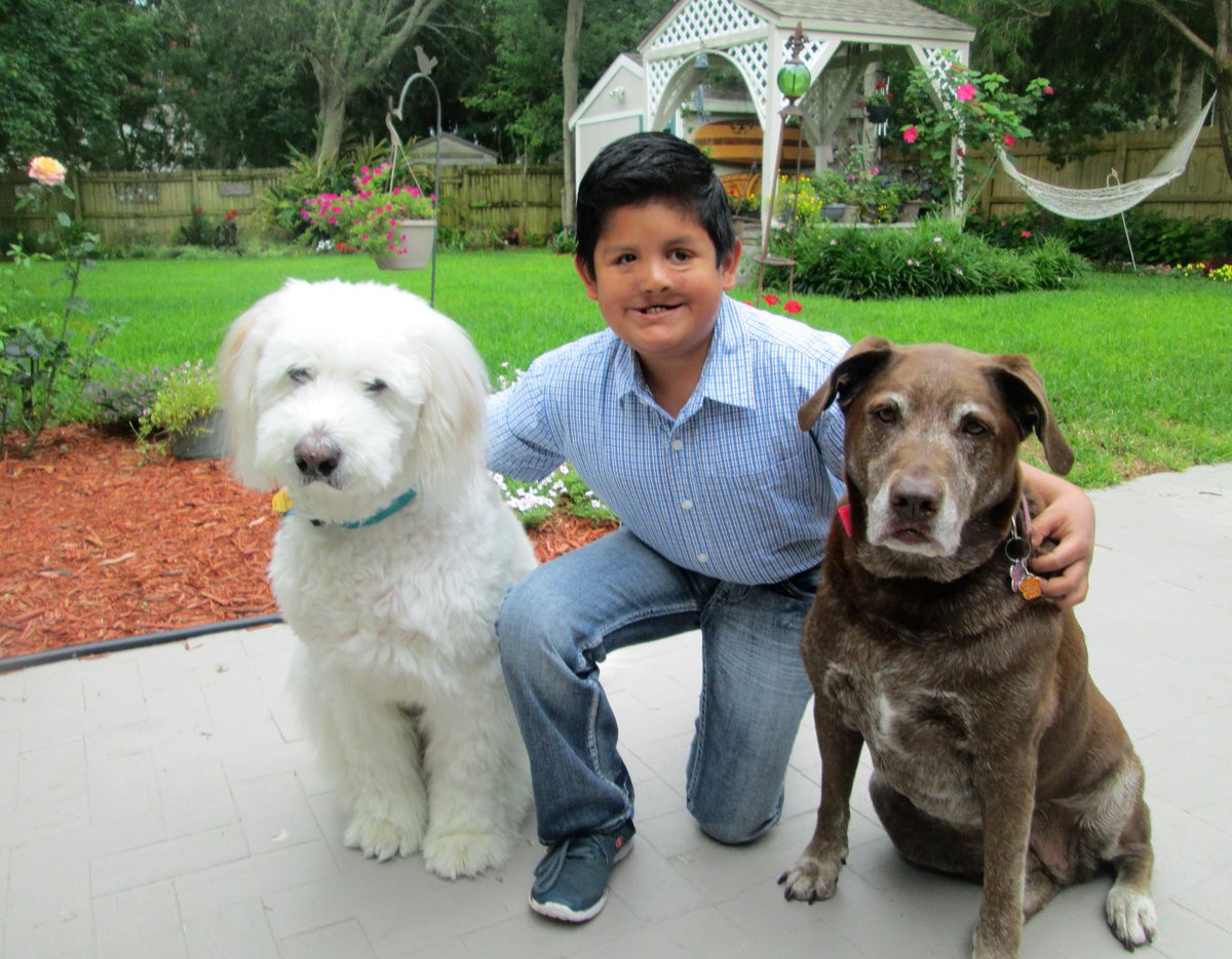 Cris (Guatemala) has been through more hospital stays than any 10 people. We met Cris in 2014 and have been with him since, helping facilitate surgeries, host families, and travel. As of Nov. 27, he's finally done with surgery and headed home. Look how far he's come! 😍