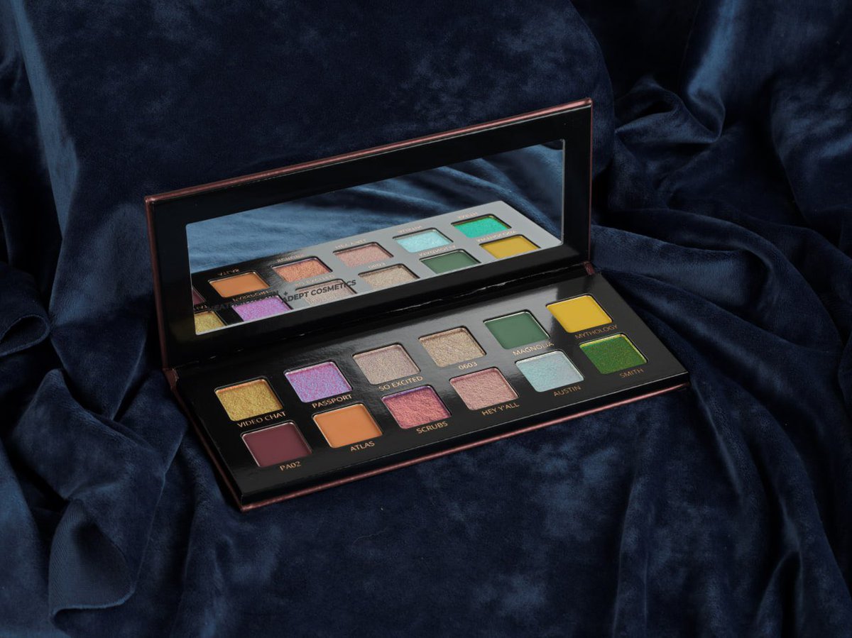 narvi's tweet image. Turns out I can do product photography too. My wife is working to launch an #indie makeup store and I'm doing graphic part. This is how couple of palettes turned out