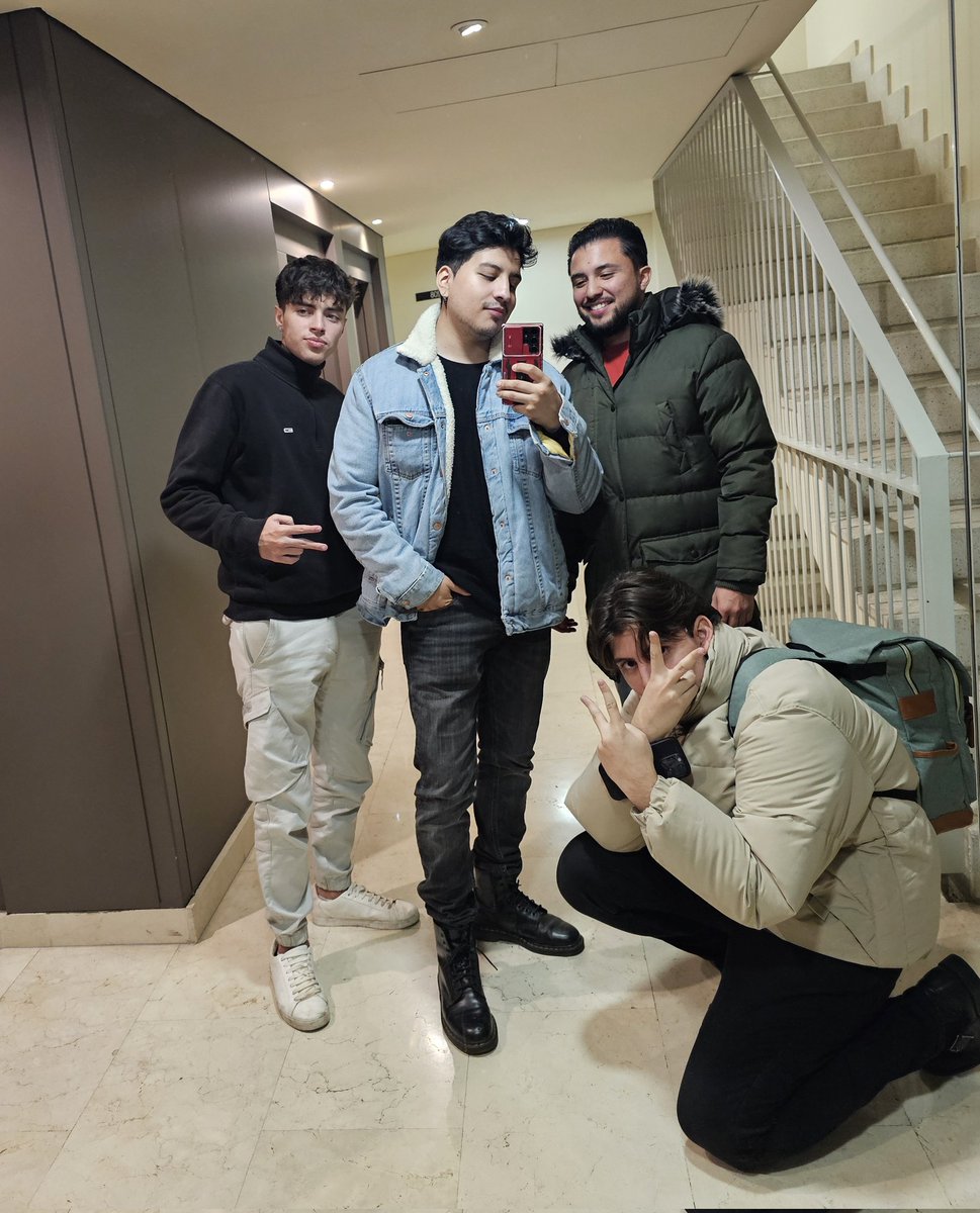 Sw me olvidó subir foto con los chicos de Uber n2 🫂