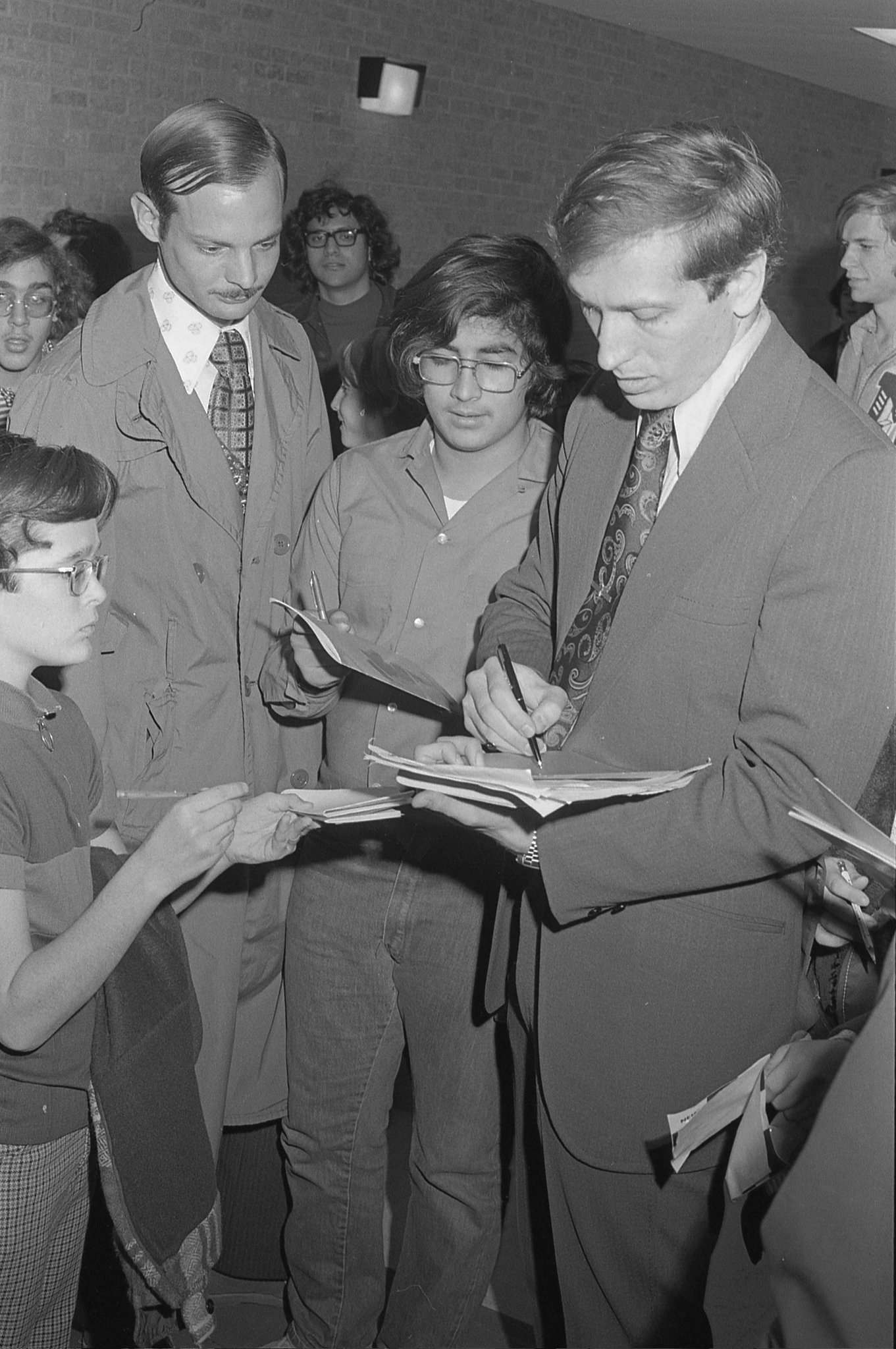 Olimpiu Di Luppi on X: 16-year-old Bobby Fischer in Zurich in mid-1959  (Keystone Archive).  / X