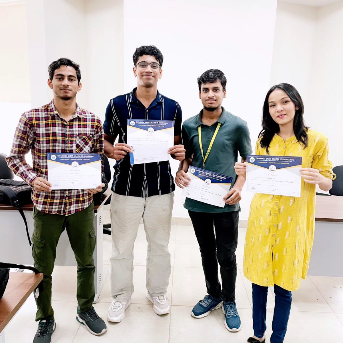 AWebwiz43143's tweet image. Participated in my first ever Hackathon.
And Boom 💥 we got the Second 🥈 prize. 

Organised by - Dep Of CSE,DSCE
Team- Glitch please
Project - Golden Goodwill

( It was held on 14&amp;amp;15 Dec) 
#codinglife 
#webdevelopment
#Coding