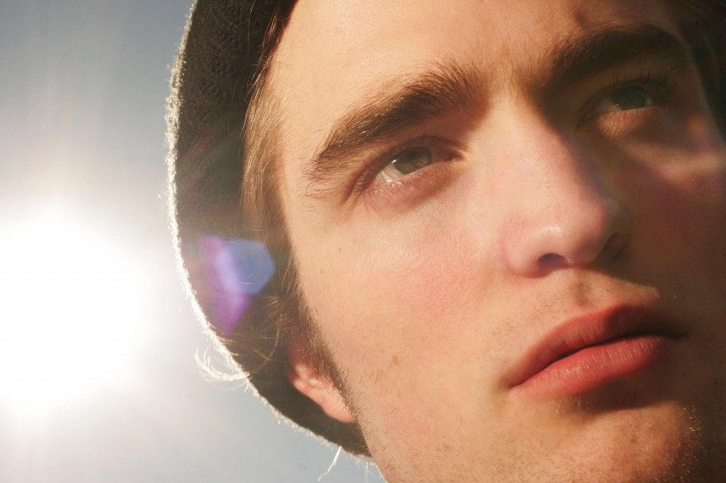 robertparchive's tweet photo. Robert Pattinson photographed by Mark Peterson, 2005. https://t.co/bUzto3waBP