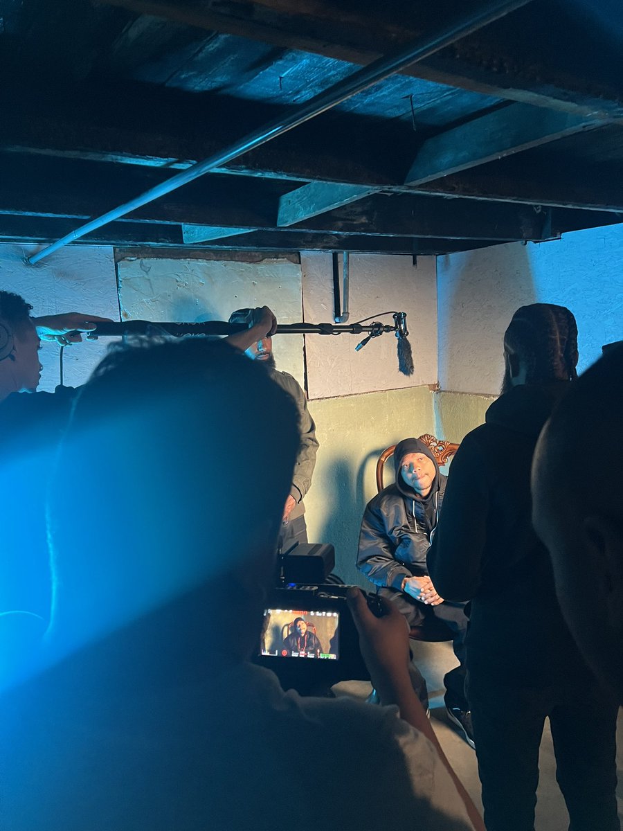 247LCFilms's tweet photo. On set with some LA legends! De’Aundre Bonds joins the cast of ‘LA Undercover 2’ 🔥

Watch LA Undercover now on Amazon Prime and Tubi 🎞️ https://t.co/o3tOPCixe8