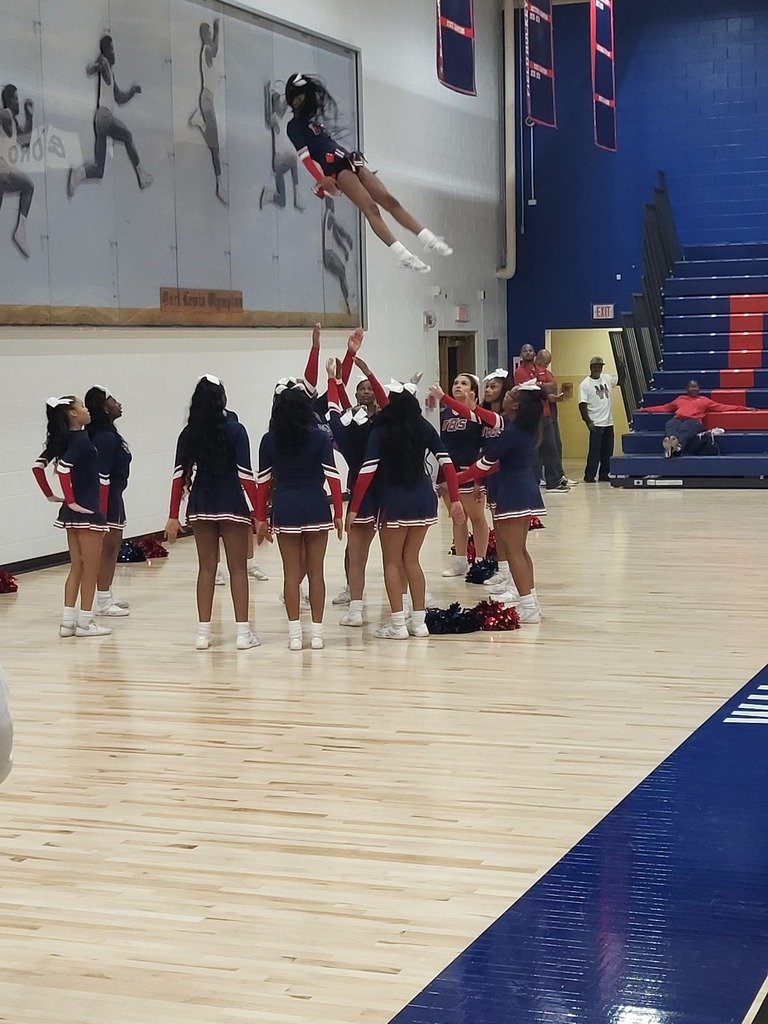 Attn Chimera Community:

On opening day, the Crystal Langhorne gym saw its first victory as the Chimeras defeated Stem Civics Academy 40-36. Congratulations to the team for a hard-fought win!