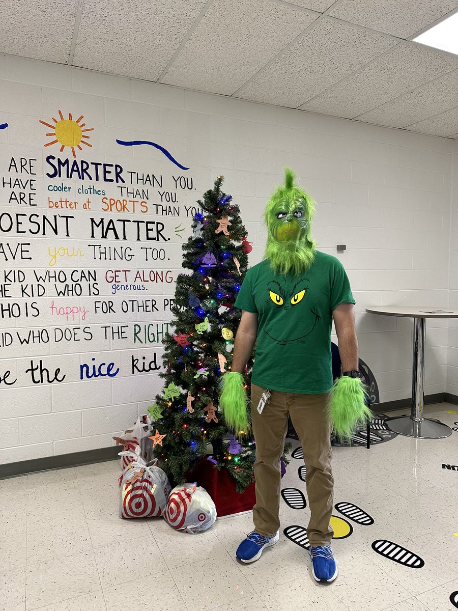 Grinch Day @GraceMillerES1!