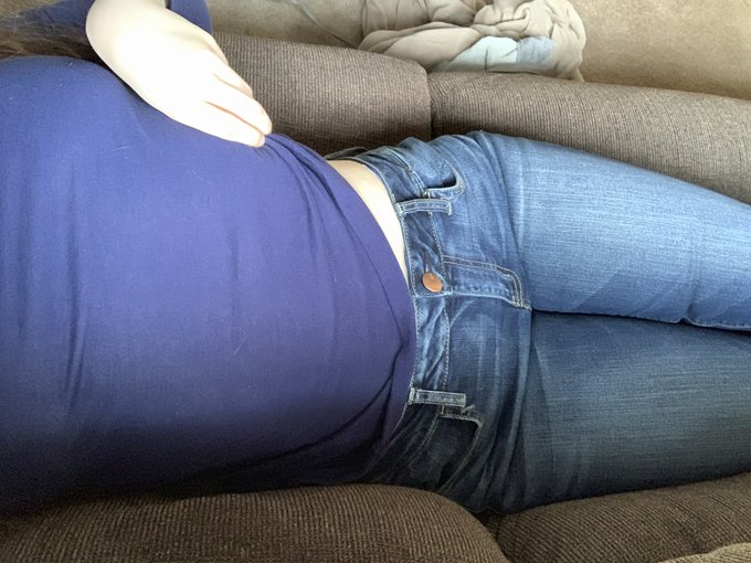 At a family function rn take these off me? 😈 https://t.co/yPqBMgZIgH