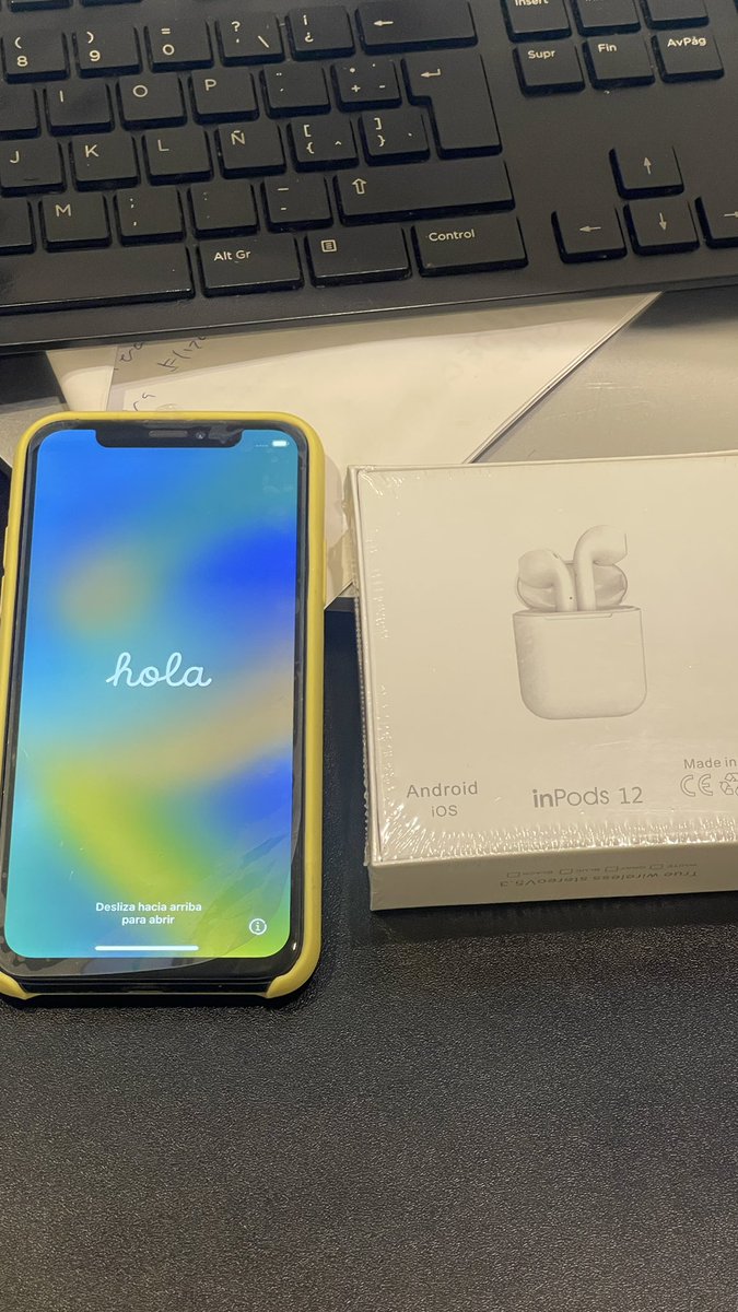 <a href="/applemonterrey/">Apple Monterrey</a> Yo fui a cambiar la pantalla, la parte de atrás y la pila!!! 
Y de regalo los audífonos!!! 
Gracias comparé!!! Hasta case me lleve !!!! 👏🏽👏🏽👏🏽👏🏽👏🏽👏🏽