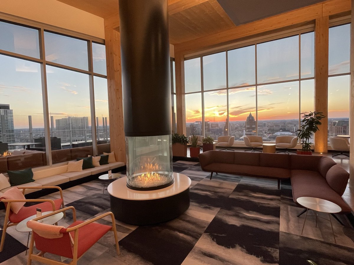 Day 15/30 - #masstimber magic. 

I was thinking what I would post about today when I drove by #AscentMKE. We’ll save rent premiums for another day. 

It’s hard to explain if you have never been in a heavy/mass timber building. People ask why it’s special, can you tell from the