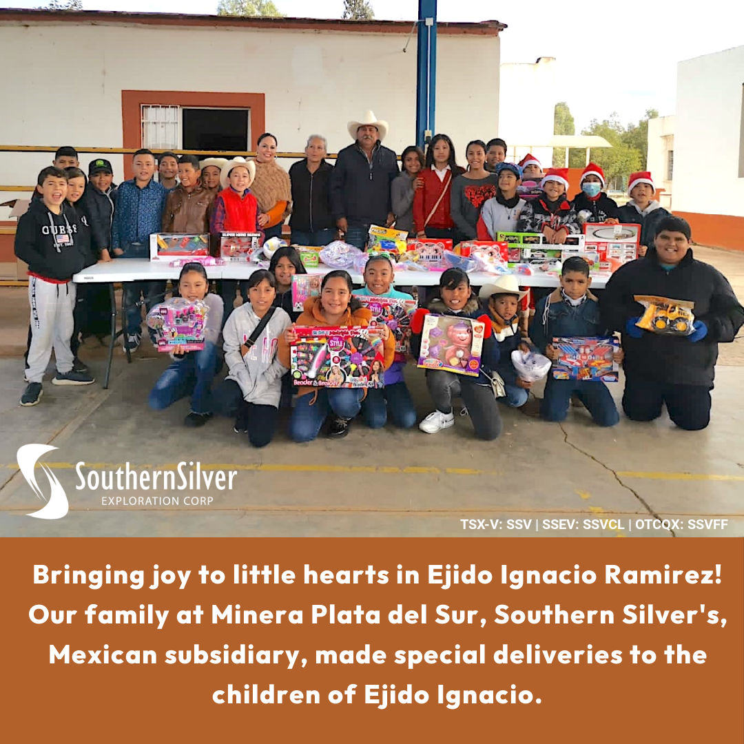 Spreading smiles in Mexico! #CommunitySpirit #HolidayCheers #ToysForJoy #Mexico #juniormining #Silver #gold #investors #PreciousMetals #Mining #Stocks