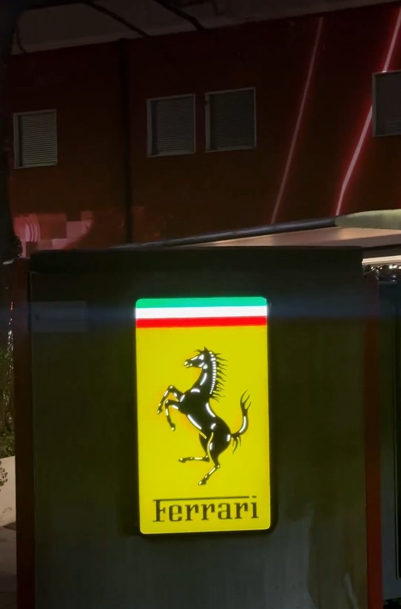 plmecc's tweet image. Epic