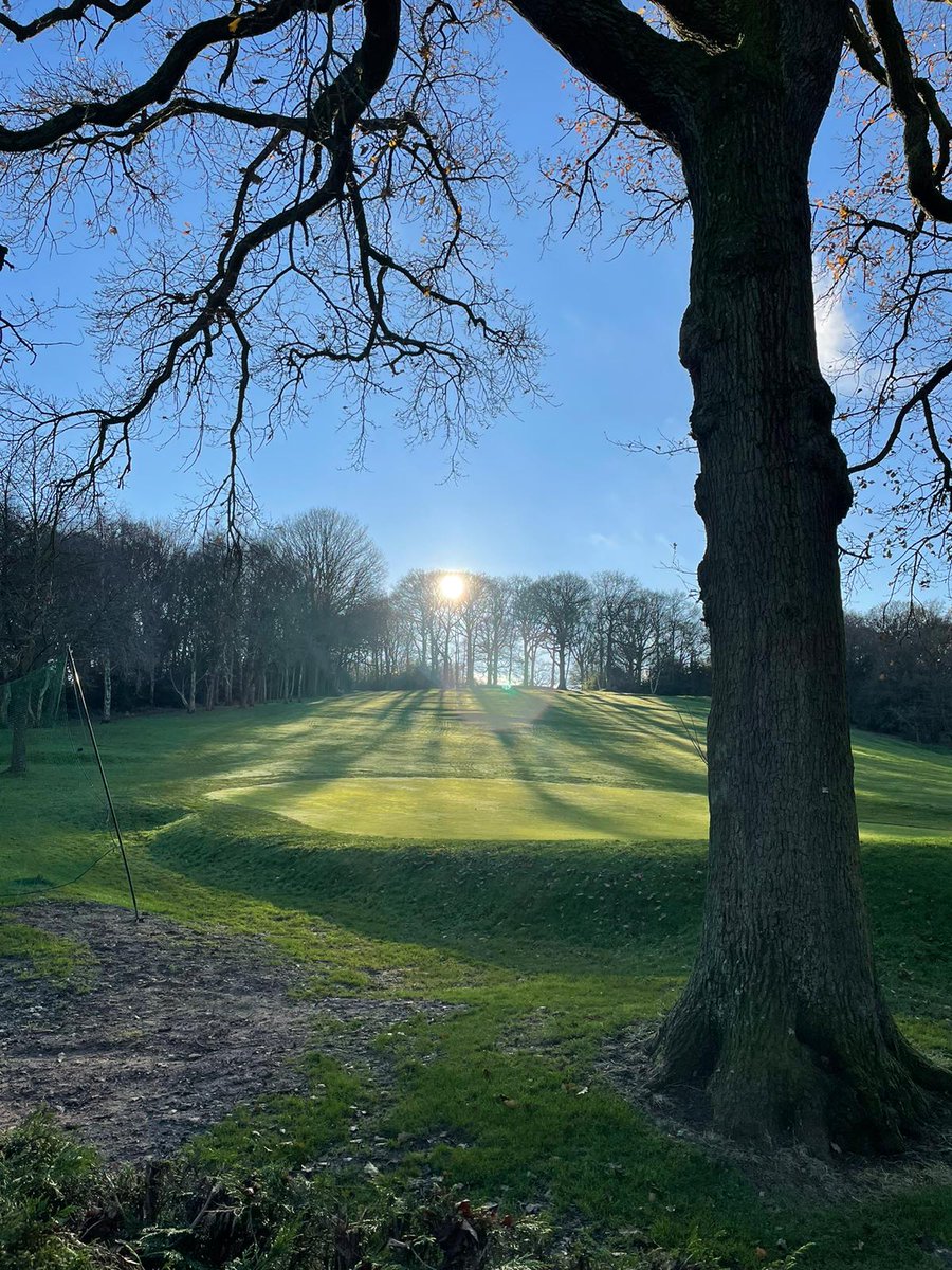 ClubRedditch's tweet photo. A great shot of the 9th &amp; Course, yesterday afternoon at Pitcheroak Golf Course in the December Monthly Medal #golfinredditch #golfinworcestershire #christmas2023 #wintergolf https://t.co/dZ8rczKmmD