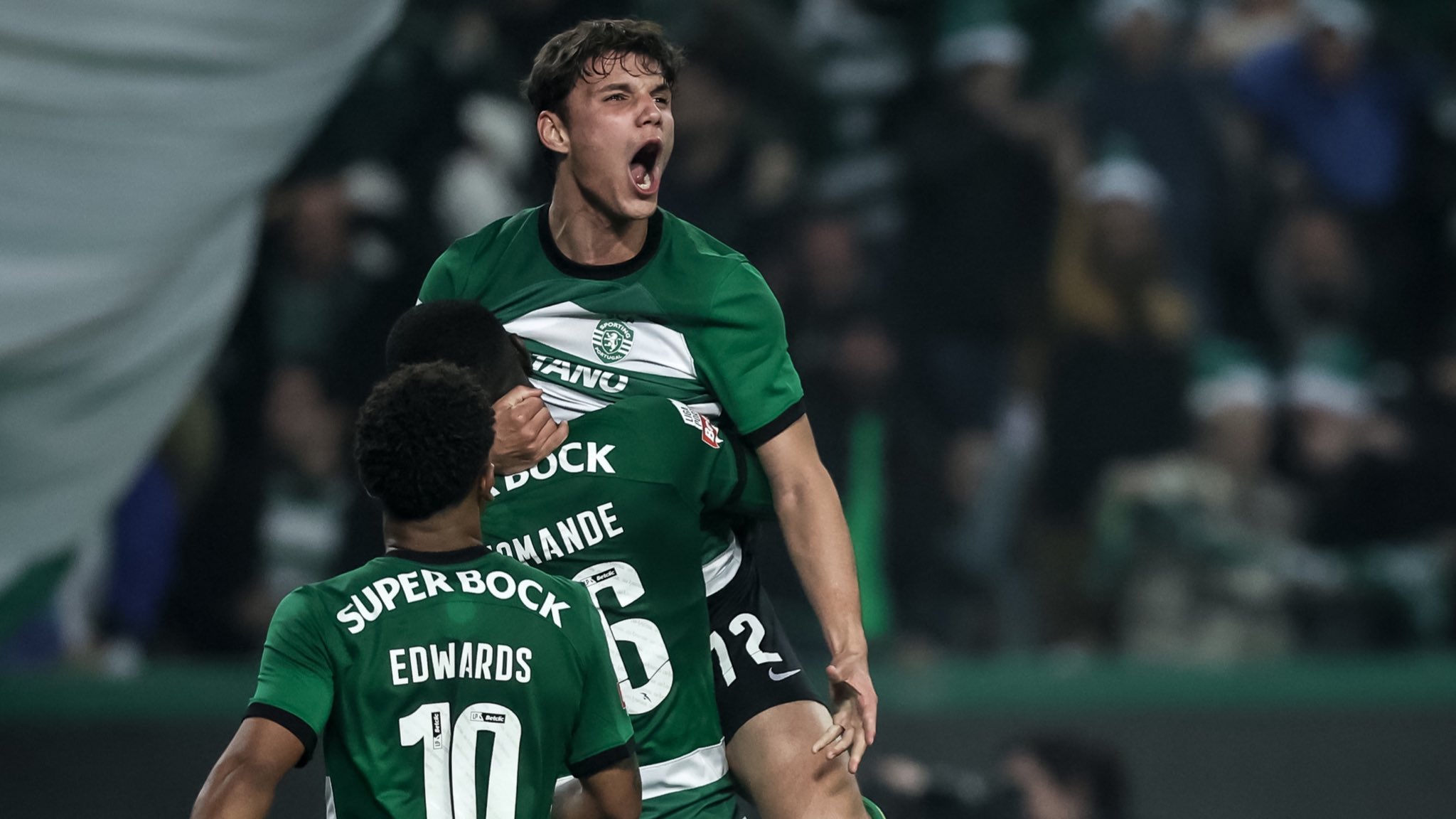 Sporting CP on X: 3️⃣0️⃣0️⃣ jogos de Leão ao peito